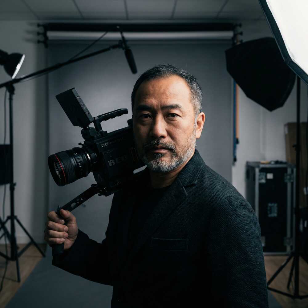 黄色仓库摄影师